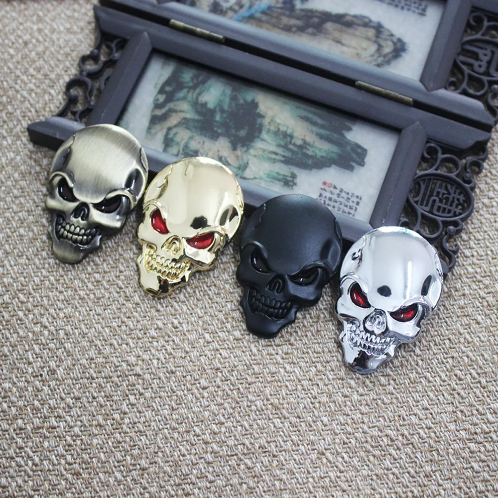 Motorcycle 3D Chrome Metal Skull Skeleton Badge Sticker Emblem Fit Harley-Davidson Street Bob Softail Standard Fat Boy Low Rider