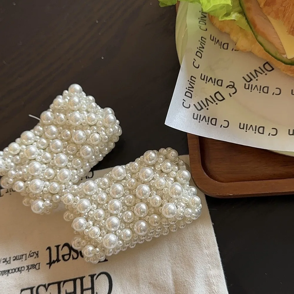 

Unique Elastic Pearls Bracelet White Baroque Women Bracelet Hair Rope Jewelry Wide Bangle Wedding