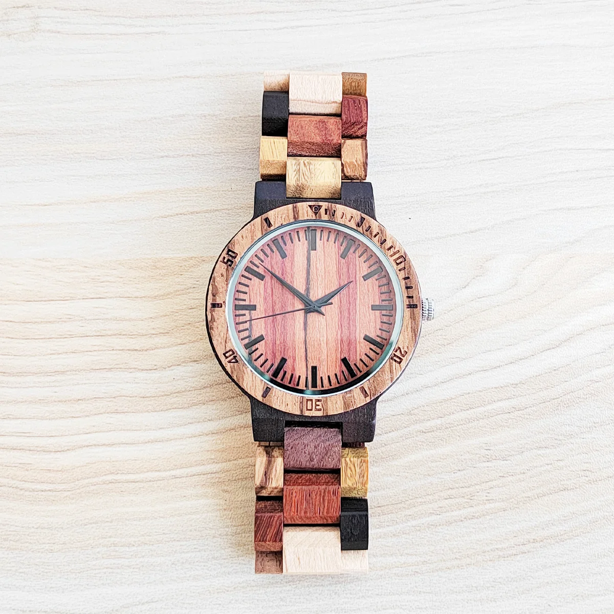 

Women Color Wooden Wrist Watches Red Sandalwood Dial Quartz Watch Chronograph Clock Fashion Girlfriend Wood Watches Woman Gift