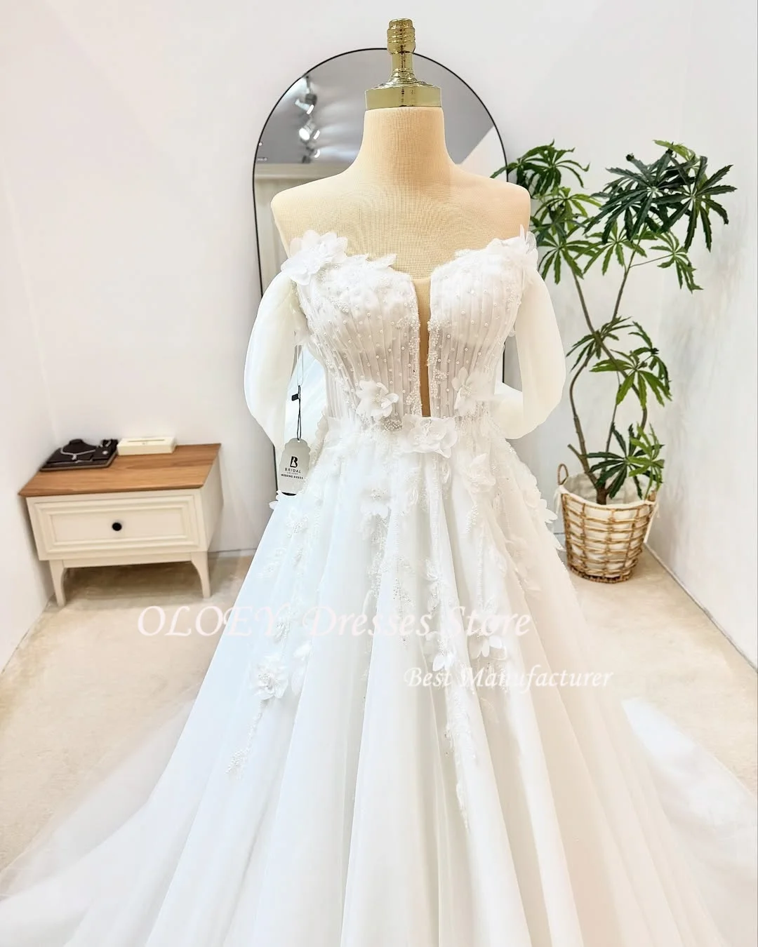 OLOEY Abiti da sposa eleganti personalizzati Applique in pizzo Abiti da sposa a-line Sweep Train Abito da sposa abiti da sposa