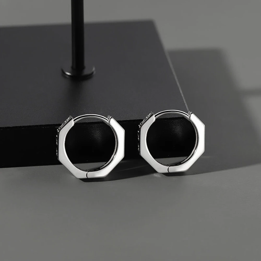 Korean Roman Numerals Black Stud Earrings for Teens Unisex Stainless Steel Simple Small Hoop Earrings Man Unusual Punk Jewelry