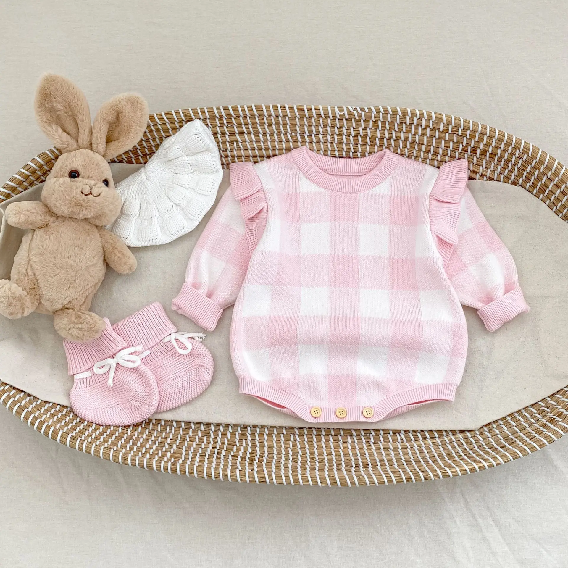 

2025 Fall Baby Girl Knit Romper Korean Style plaid Print Flutter Sleeve Long Sleeve Round Neck Pullover Soft Outfit 0-24 Months