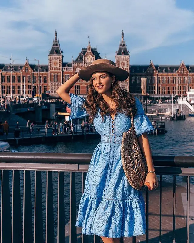 

2025 Summer Women's V-Neck Short Sleeved Hollow Single Breasted Lace Dress New