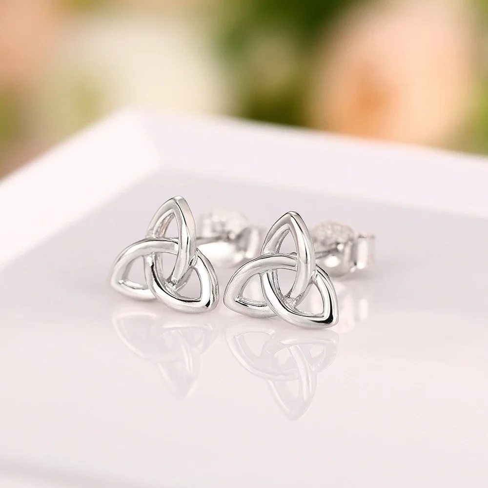 Huitan-pendientes de tuerca de Plata de Ley 925 con diseño de nudo irlandés único, accesorios delicados brillantes para mujer, joyería para fiesta de amor diario