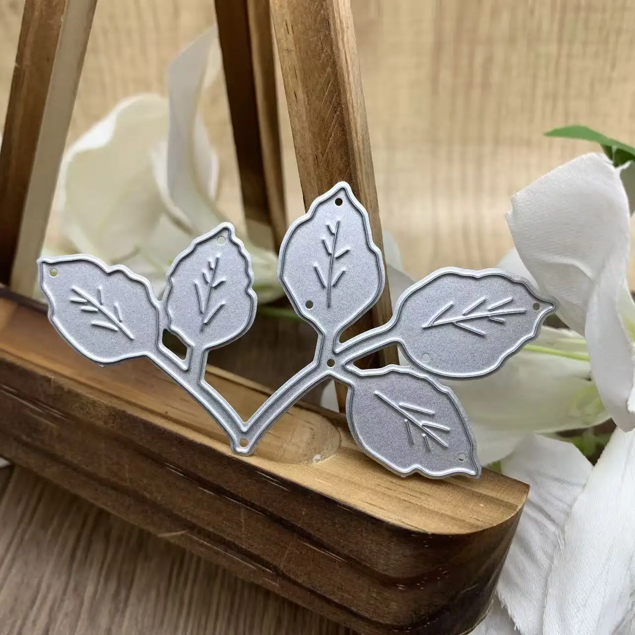 Five Connected Leaves Branch Metal Cutting Dies Simple Foliage DIY Scrapbooking Floral Card Craft Dies