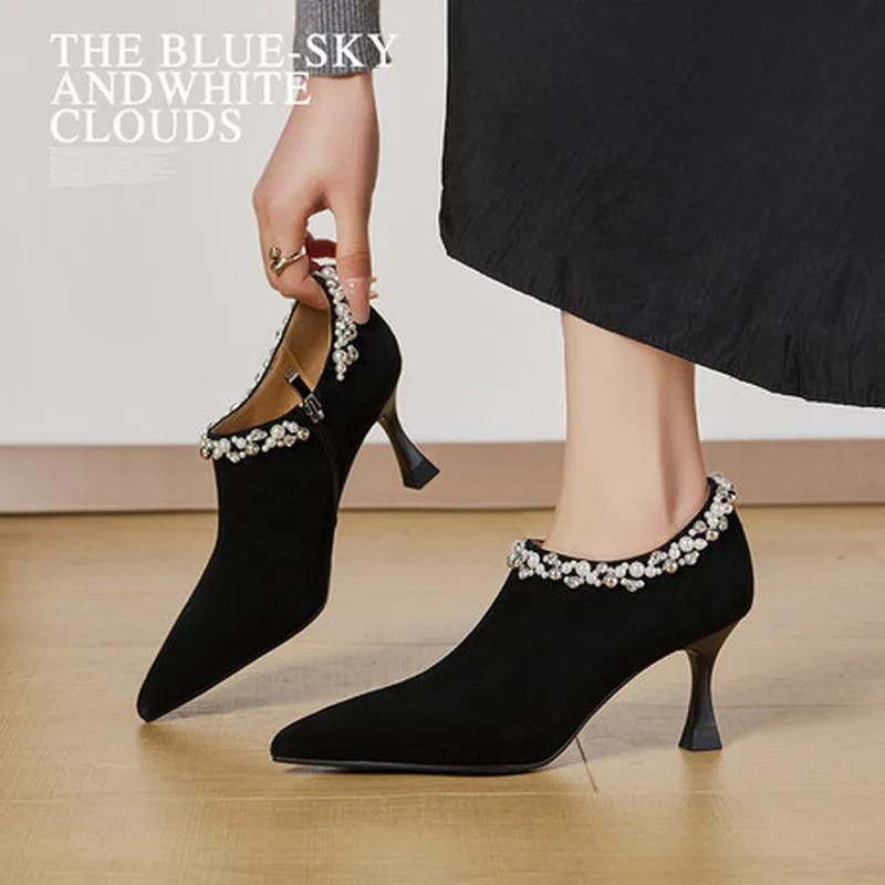 2026 Autumn Retro Ankle Boots Pointed Toe Rhinestone Pearl Side Zipper Stiletto Heel Top Layer Cowhide Suede Sheepskin F248