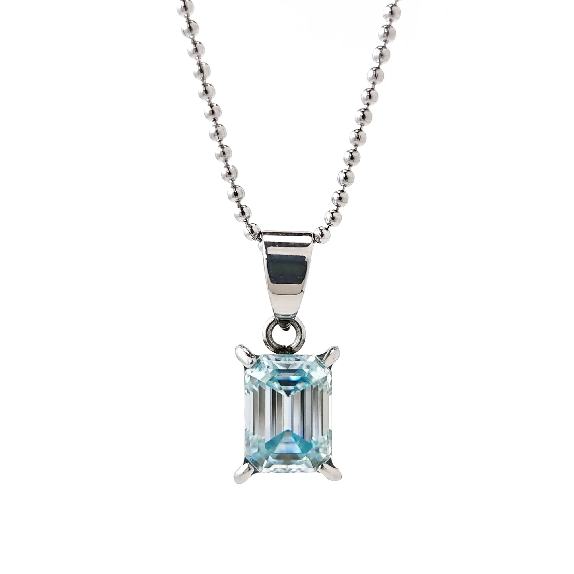 

1pc 2.0 Carat Light Blue Rectangular Synthetic Moissanite Necklace, Imple and Elegant Design.