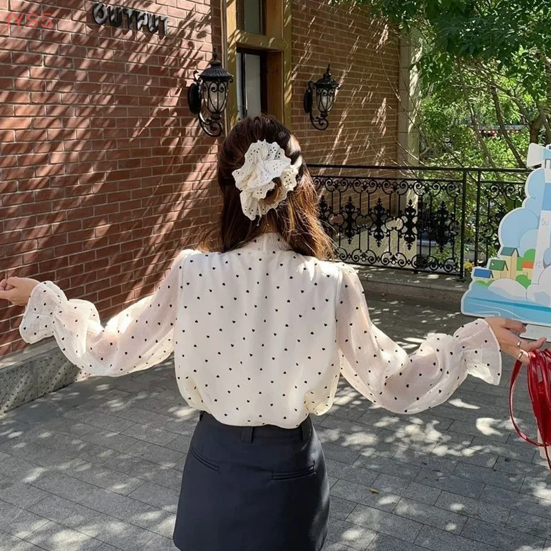 秋の新作トップス フレンチシフォンシャツ 気質漂う小さめシャツ おしゃれな水玉模様長袖シャツ