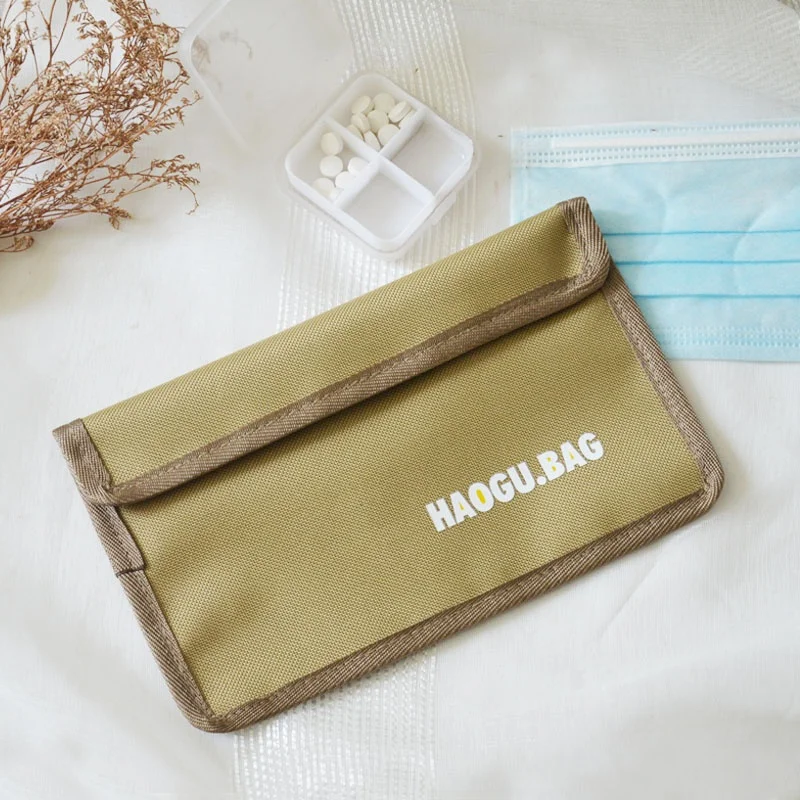 Bolsa de almacenamiento de máscara portátil para niños, organizador de cubierta de nariz, herramienta de entrada para estudiantes, bolsa con Clip para máscara, almacenamiento de moscas