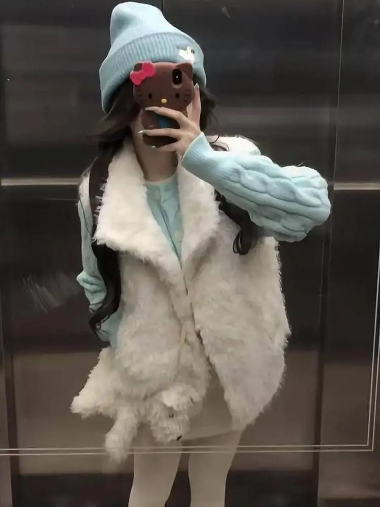 Koreański Zestaw Ubrań w Stylu College: Ciepła Kamizelka z Futrzanym Kołnierzem, Damski Kardigan z Dzianiny w Warkocze, Dwuczęściowy Komplet na Jesień i Zimę