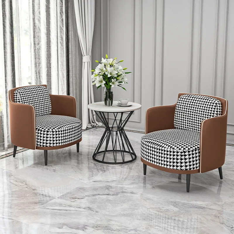 Leichte Luxus-Empfangsverhandlungstisch- und Stuhlkombination im Designer-Freizeithotel