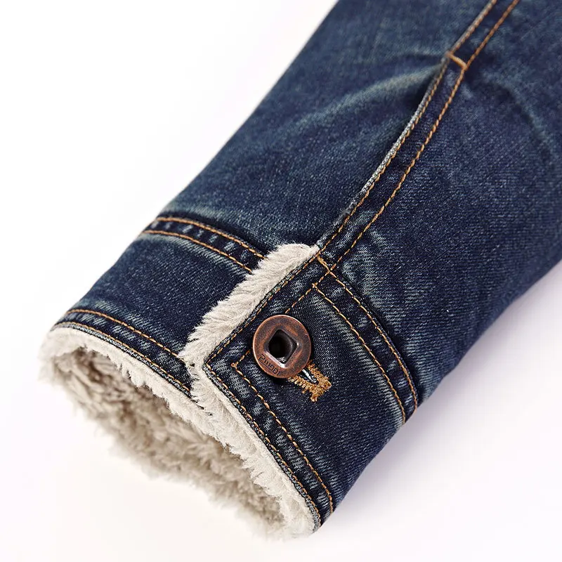 Men's Large-Sized Fleece Lined Thickened Denim Jacket Casual Winter Outerwear Fashionable Coats Trendy Clothing