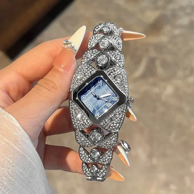 

New Luxury Bracelet-Style Women'S Watch, Vintage Chain Design, Quartz Movement, Timepiece Accessory, A Perfect Gift For Women.