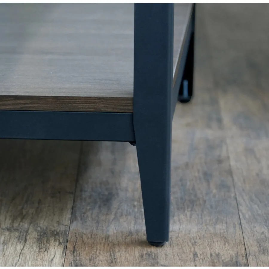 Wallace and Bay Drake Brauner Couchtisch