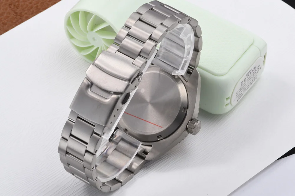 Titanium 3-Uhr-Uhrengehäuse mit Armband passend für SEIKO Mod C3 Super Luminous Saphirglas Taucheruhr für NH35A/36A Uhrwerk Ersatzteile – Detail 11