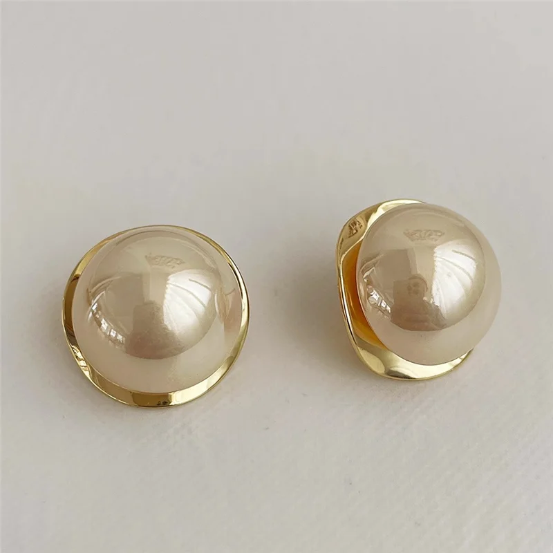 Metal Round Imitation Pearl Earrings For Women Gold Color Round Stud Earrings Irregular Design Unusual Earrings bijoux femme