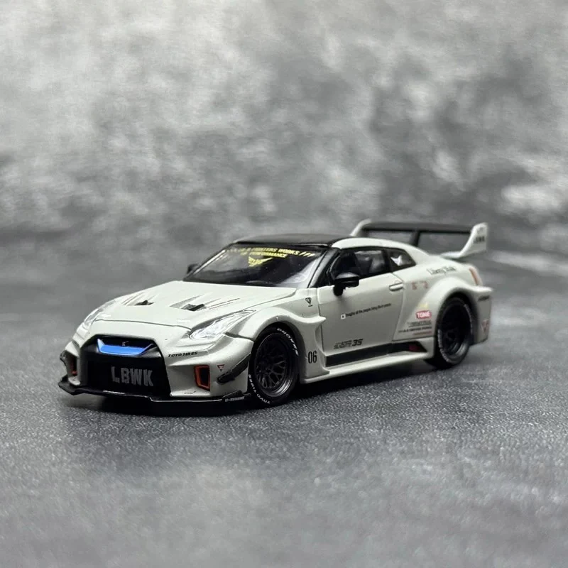 MINIGT 1:64 Scale #1248 R35 GTR Simulation Alloy Toy Car Vehicle Model Static Display Collectible Ornament