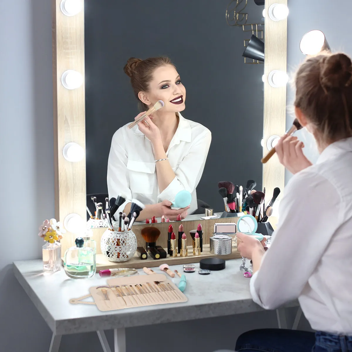 

18Pcs Professional Makeup Brush Set Soft Synthetic Fibers for Face Foundation Cream Powder Eyeshadow Blending Women Girls Daily