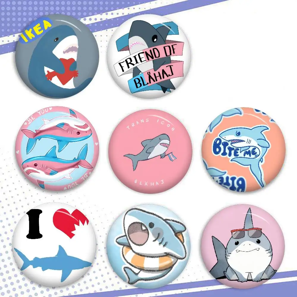 Friend of Blahaj Logo Anime Button Pin handgemachte Brosche für Kleidung Cartoon Abzeichen Rucksack Dekoration Schmuck Accessoires