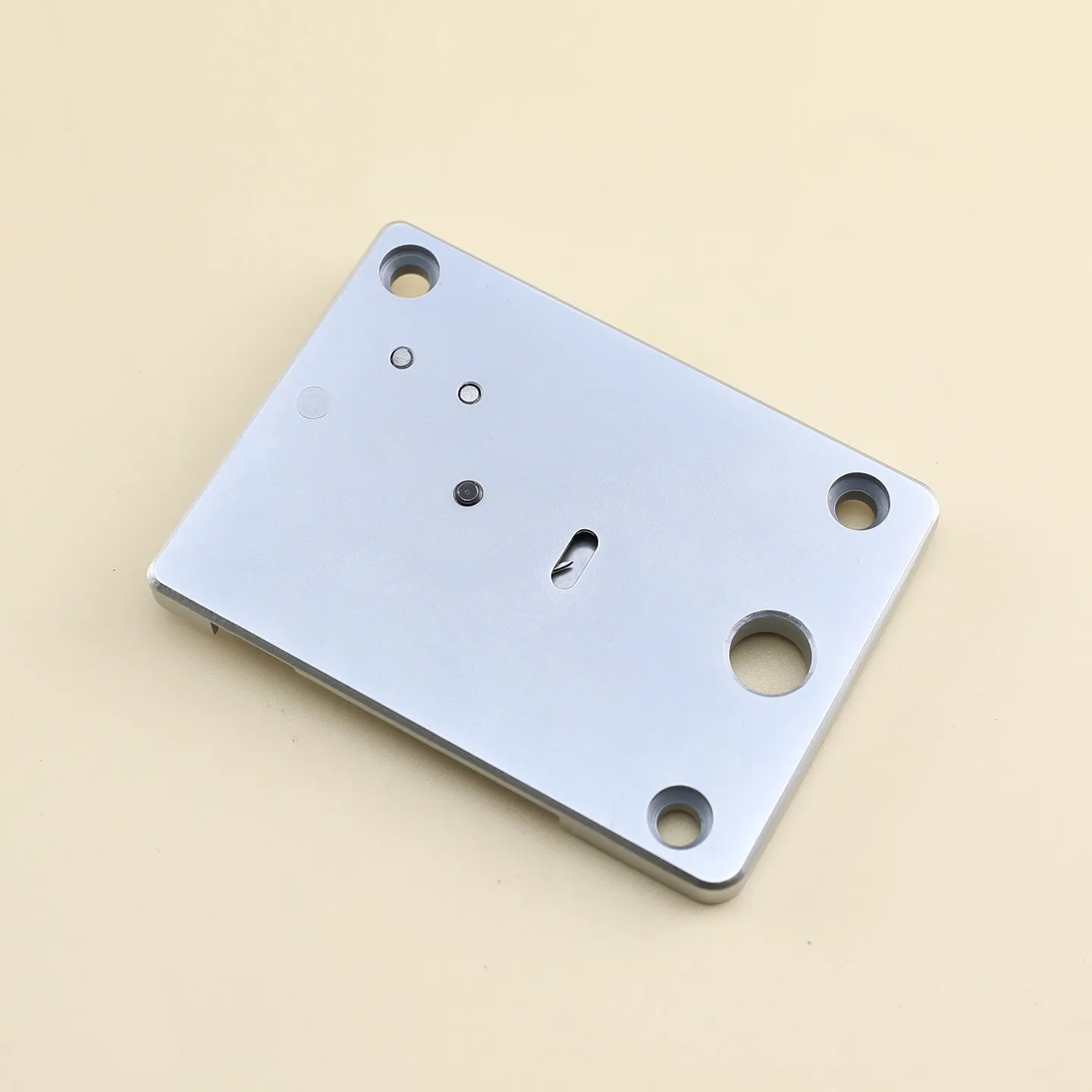 377 Thread Cutting Needle Plate Mb-1377 Thread Cutting Needle Plate Component Mb-373ns Nail Buckling Machine For Juki 1371