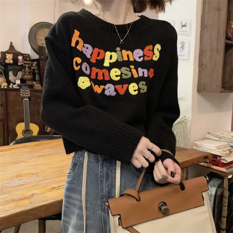 

Autumn And Winter Korean Version Of The Design Sense Of Color Embroidery Short Sweater Woman Knitted Aesthetic Female Clothing