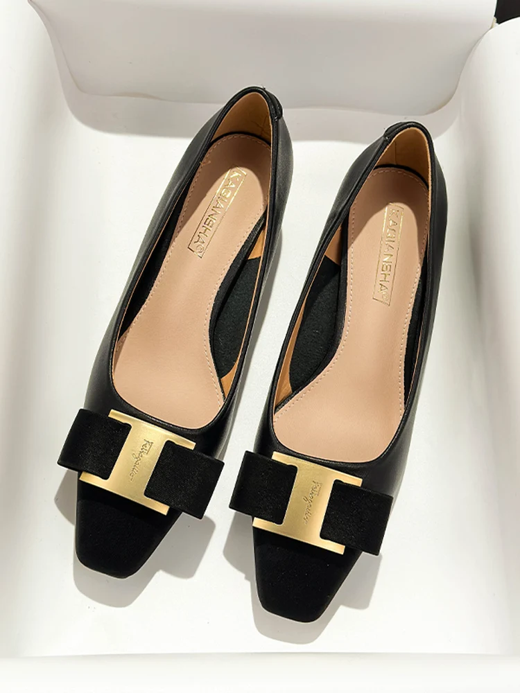 أحذية عمل أنيقة من الجلد الناعم بكعب منخفض، أحذية سوداء بكعب سميك، أحذية نسائية جديدة لعام 2025، كعب عالي احترافي بأسلوب كوري