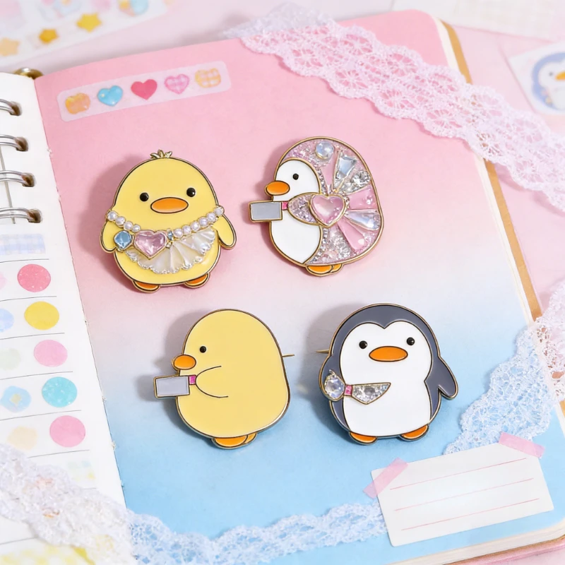 Broches Creativos de Aleación con Forma de Patito Amarillo y Pingüino, Accesorios Divertidos para Ropa y Bolsos con Cuchillo