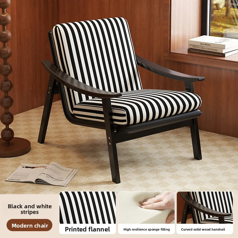 Kursi Kopi Kayu Solid Vintage Prancis Retro Modern Ruang Tamu Balkon Santai Desainer Kursi Sofa Tunggal Untuk Penggunaan Rumah