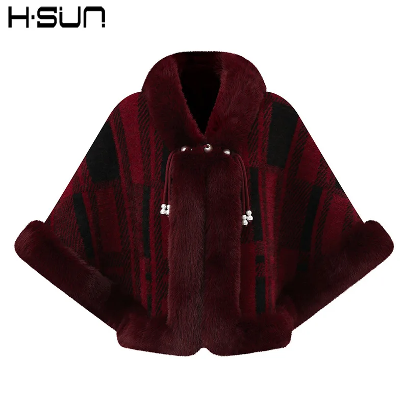 New winter shawl coat, versatile and loose-fitting cape for women, exuding a sense of luxury