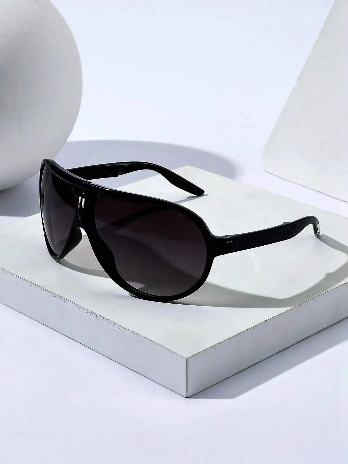 Unisex Black Aviato…