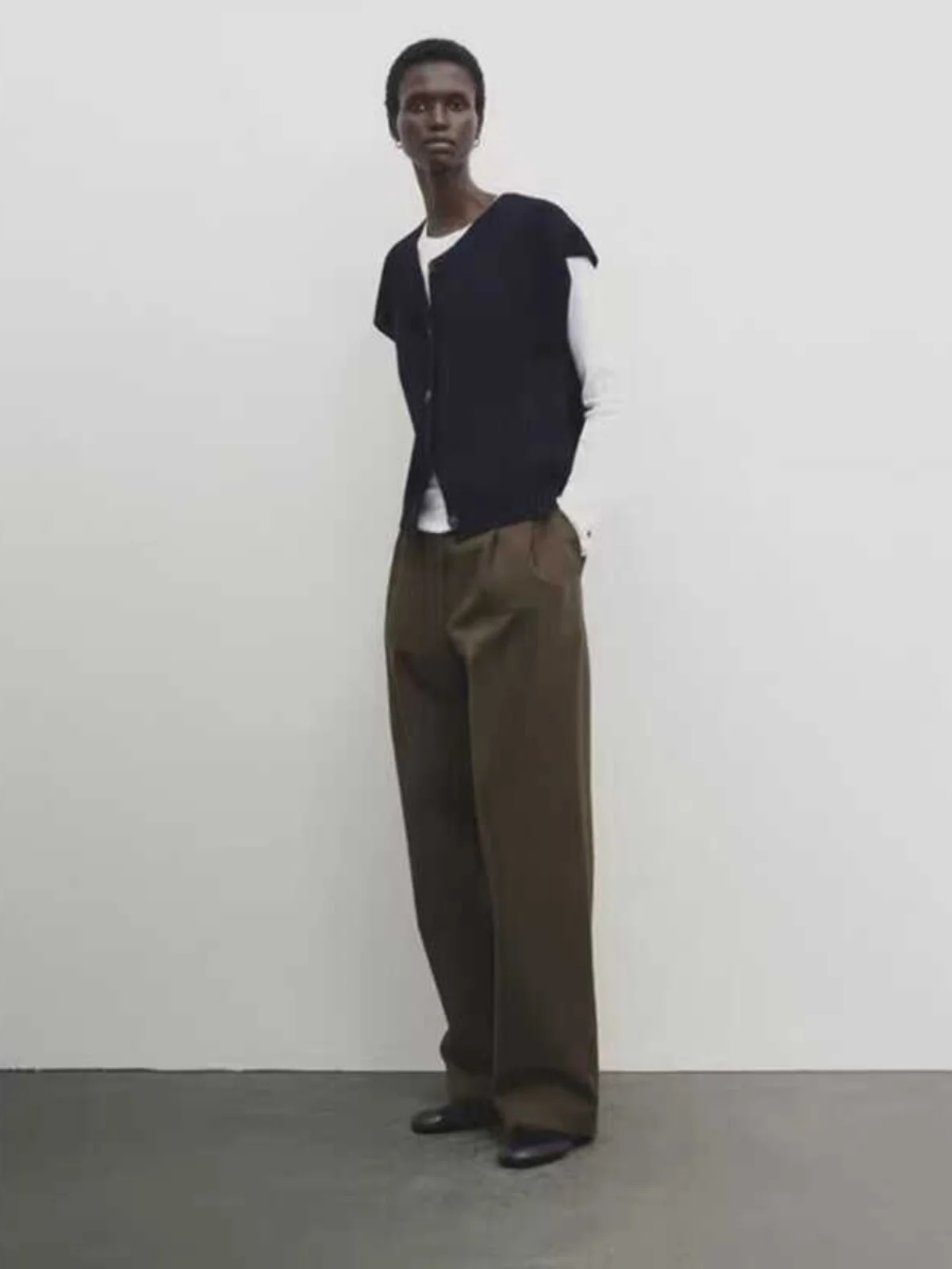 Damska dzianinowa kamizelka Deep Blue, okrągły dekolt, warstwowa, do noszenia pod ubraniem, sweter, rozmiar MD, nowość na wiosnę, styl casual.