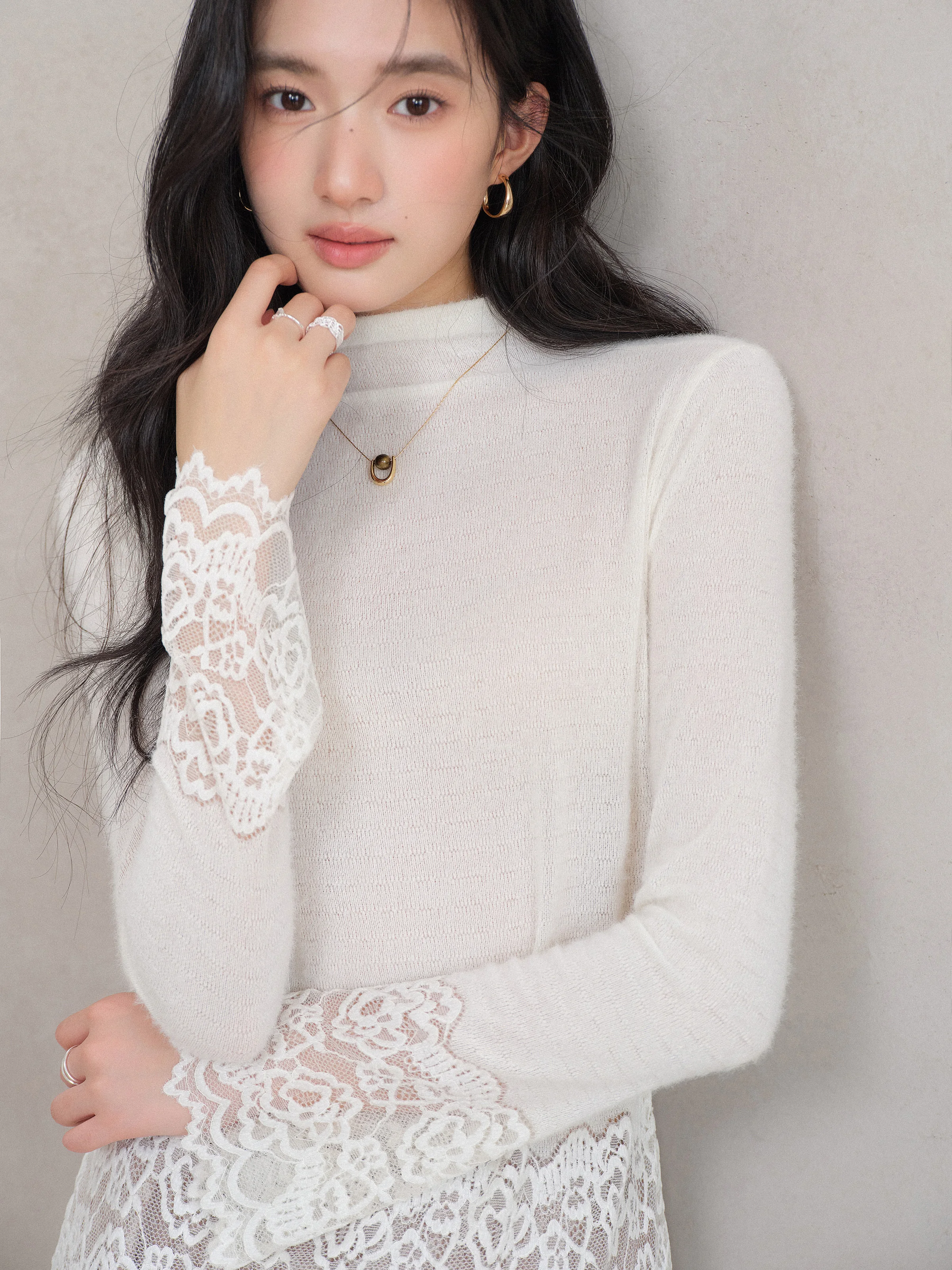 بلوزة أنيقة ذات ياقة مدورة من الدانتيل على الطراز الفرنسي، بلوزة متماسكة بقصة ضيقة، قميص داخلي ناعم بأكمام طويلة للنساء، طبقات عصرية شتوية #2