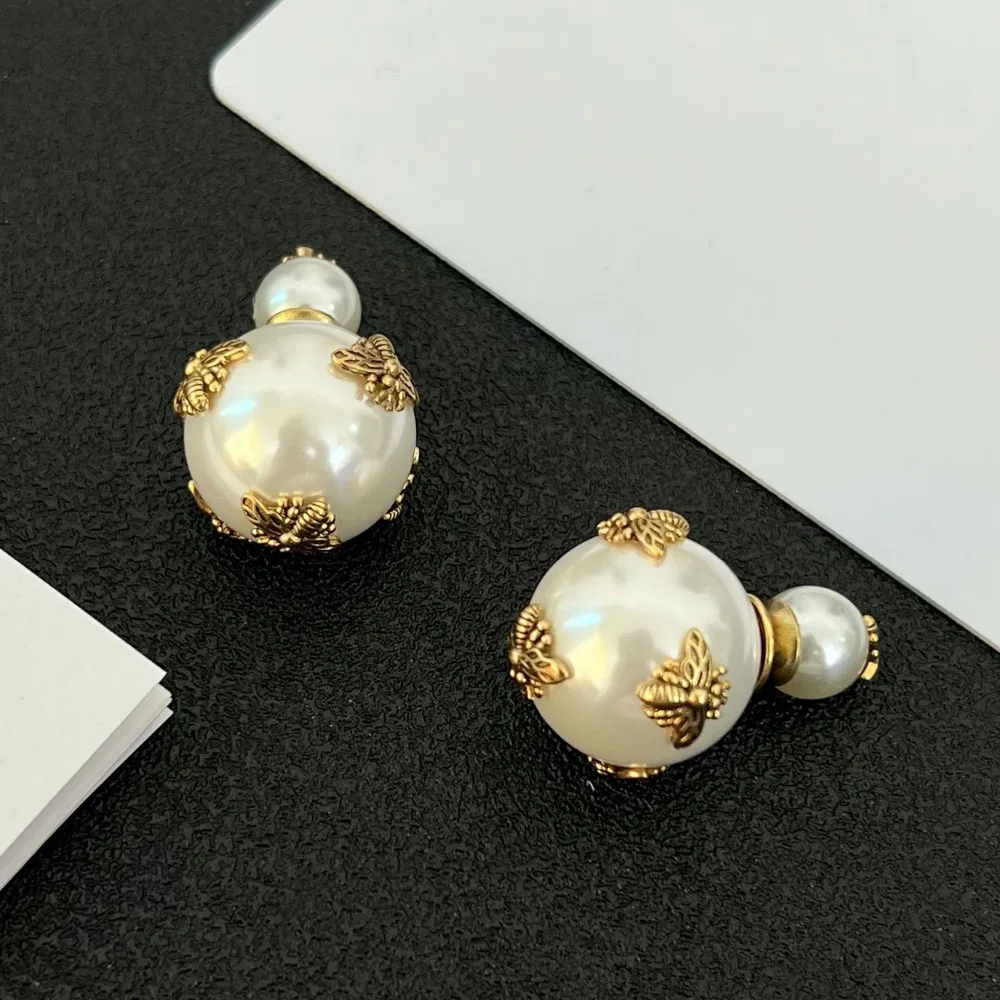 Pendientes de abeja pequeña para mujer, aretes de perlas doradas Vintage, joyería de diseño de abeja pequeña, joyería de perlas de moda, uso en