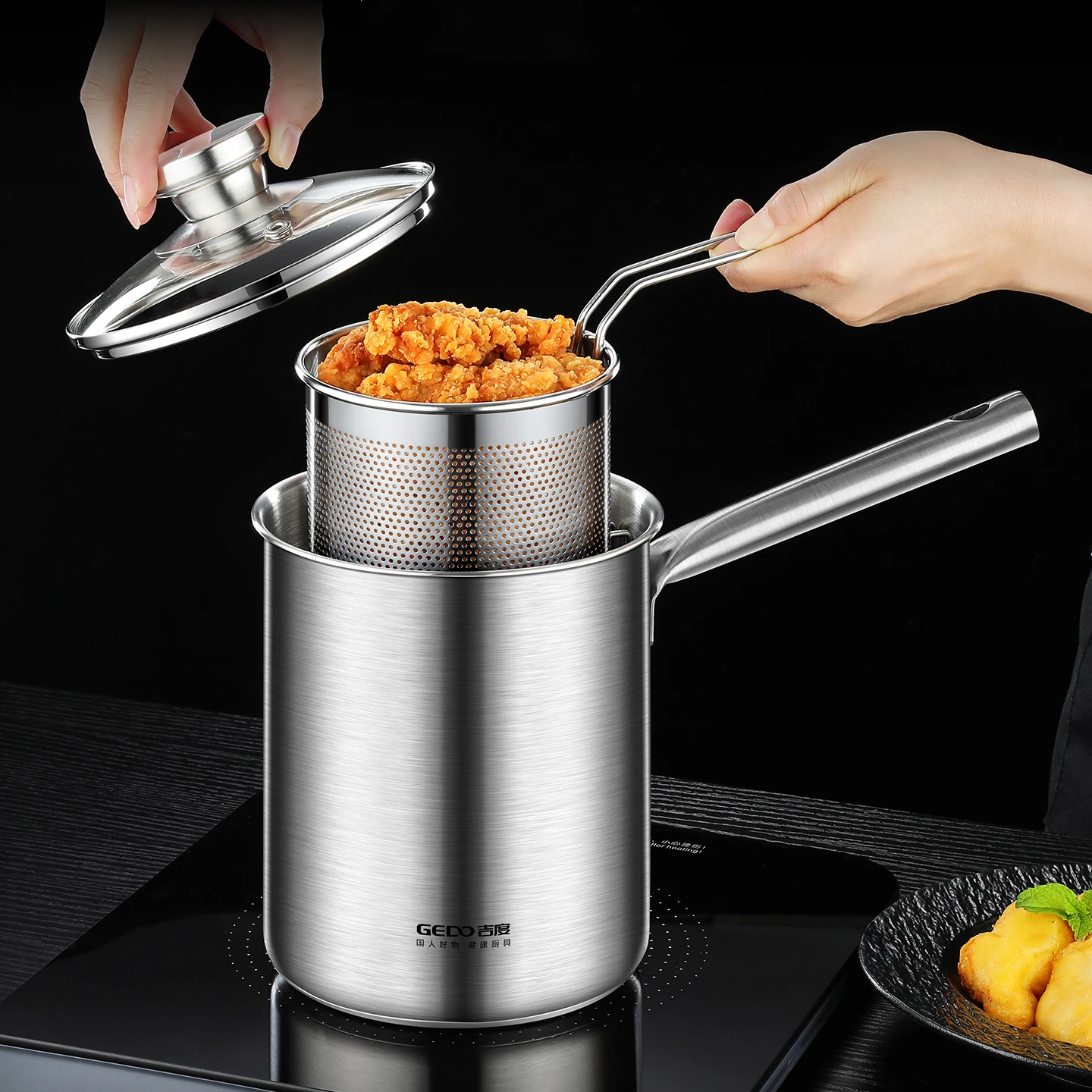 Ultra Thick Chicken and Potato Chip Frying Pot 17.7cm Height Pure 304 Stainless Steel Oil-efficient Deep Fat Fryer with Strainer