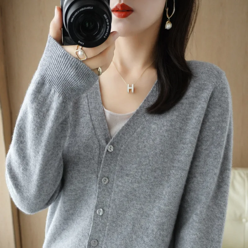 Cardigan Coat Women\'s Knitted Base Shirt V-neck Long Sleeve New Korean Style Outer Sweater For Spring And Autumn 2024