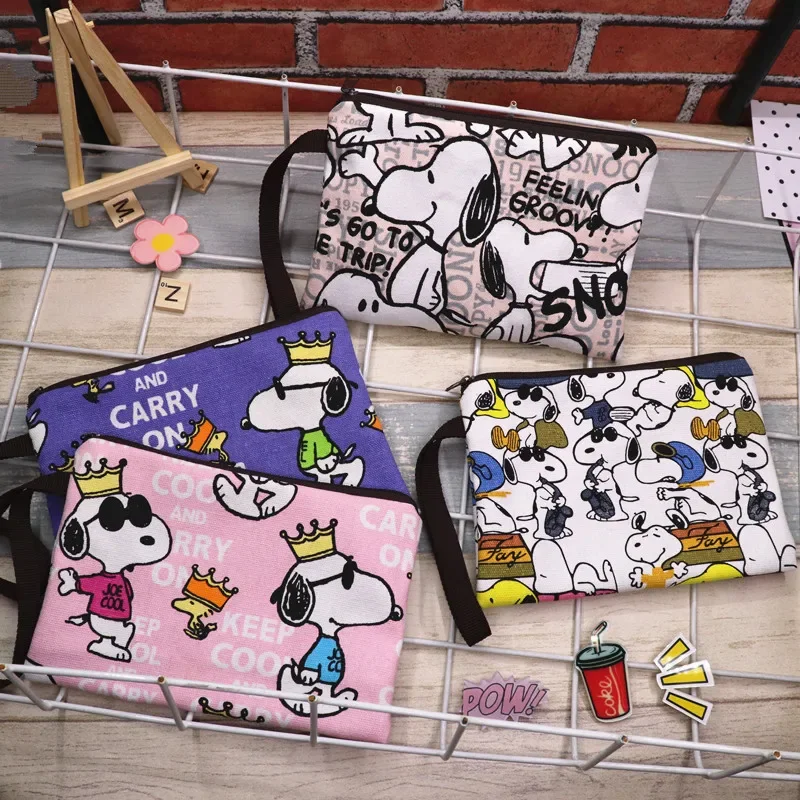 Snoopy Coin Key Storage Bag with Chain Women Cartoon Coin Purse Kawaii Card Holder Cute Zipper Wallet Ladies Keychain Pen Case