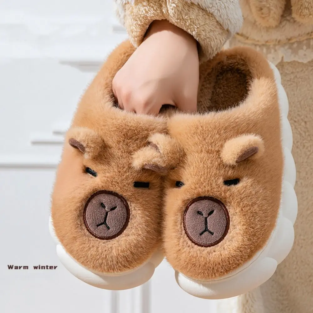 Homewear Capibara Pantofole in peluche Morbide antiscivolo Pantofole pelose in cartone animato Addensare calde scarpe invernali in cotone con suola spessa per interni