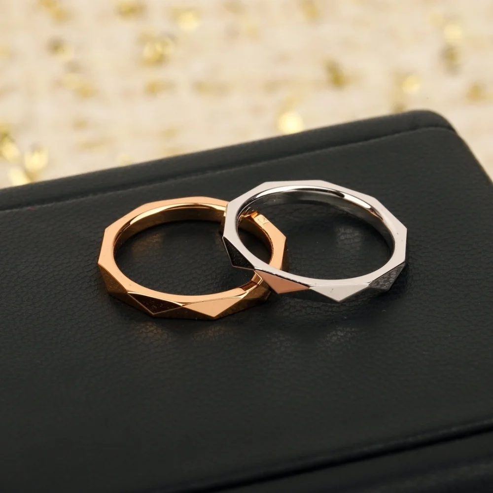 

Mozambique Fashion Ring for Women's Niche, High End, Light Luxury, Men's and Women's Couple Ring Anniversary