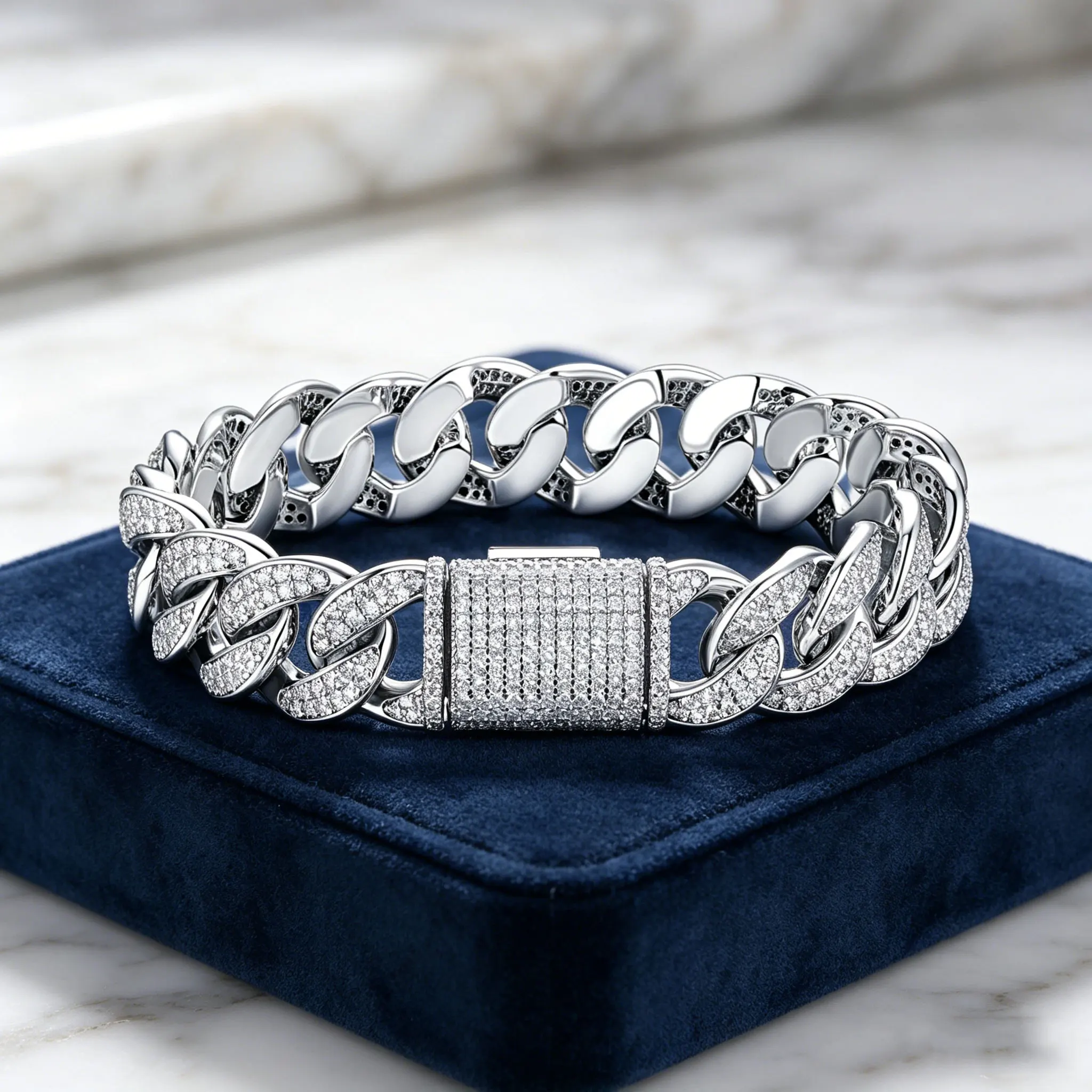 

Массивный браслет из муассанита 26,6 г, серебро 925 пробы, с кубинским плетением, инкрустированный камнями, мужской, в стиле хип-хоп, проходит тест на алмазный тестер, подарок