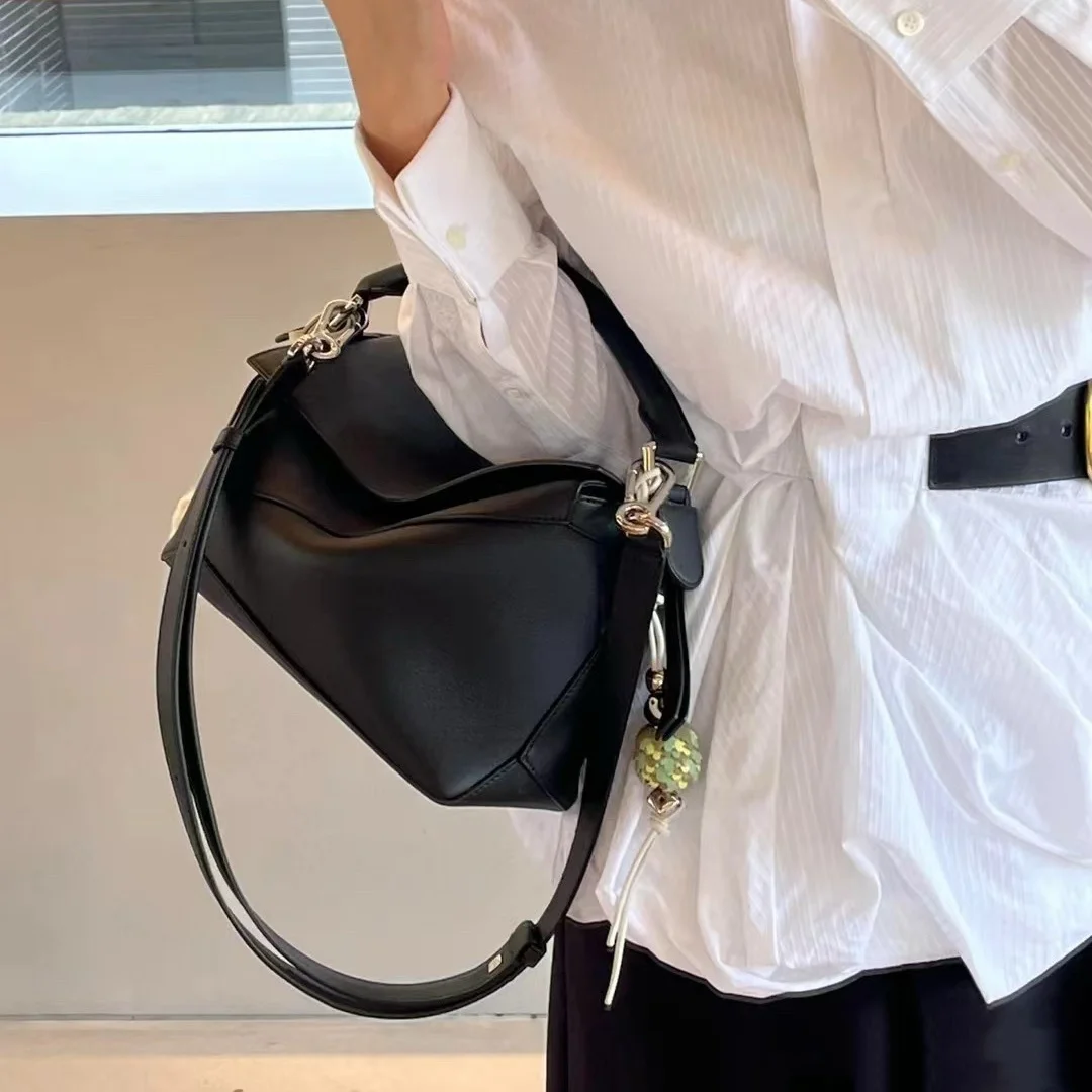 

Повседневная шикарная кожаная сумка с геометрическим рисунком, женская сумка через плечо, приятная для пригородных поездок, верхний слой из воловьей кожи с мягкой ручкой