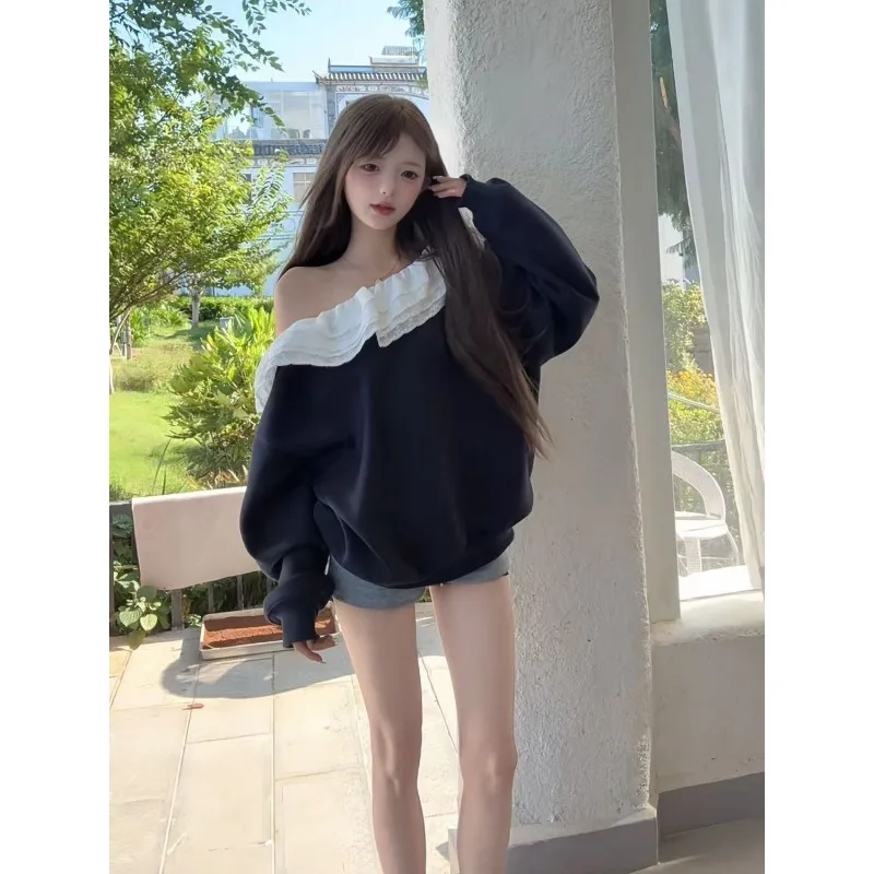 

Korean Girl's Patchwork Lace Off-shoulder Sweatshirt for Women in Autumn Winter Off-the-shoulder Top