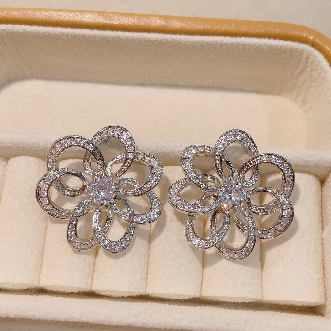 Luxury Flower Stud Earrings For Women Wedding Cubic Zirconia Dubai Bridal Earrings Costume Jewelry Gift Summer Party E10359