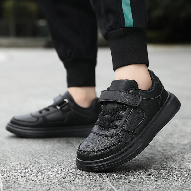 Weiße Leder-Kinderschulschuhe, lässige modische Turnschuhe für Jungen und Mädchen, weicher Boden, rutschfeste Outdoor-Sporttrainer – Detail 6