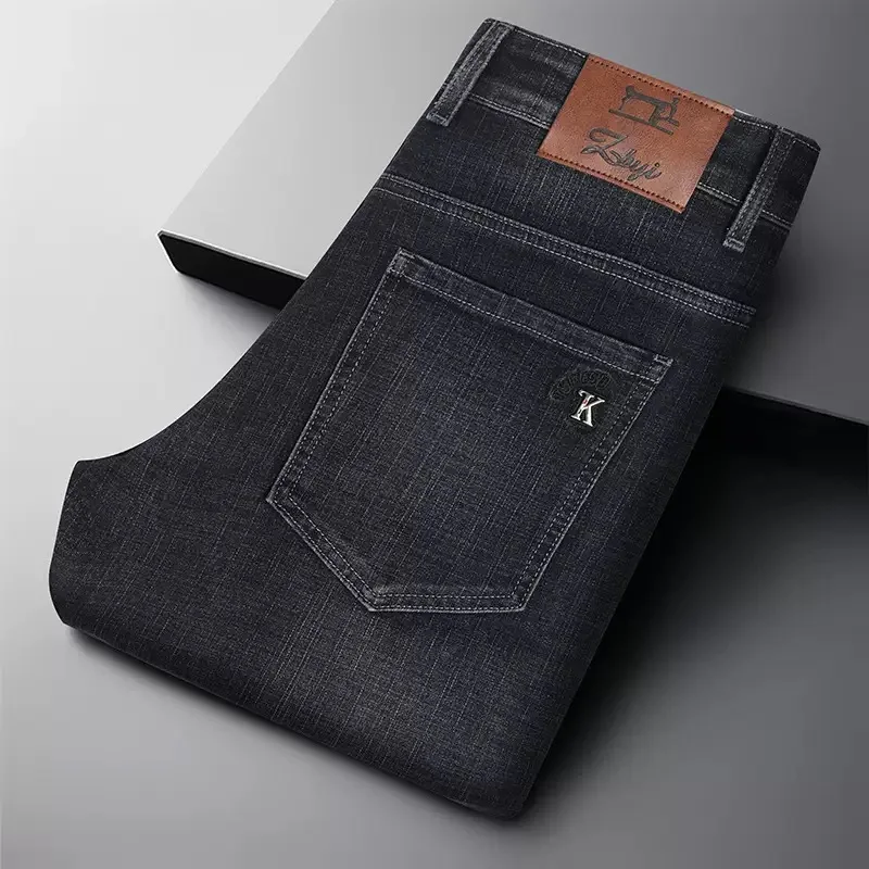 Męskie spodnie jeansowe na wiosnę i jesień, proste nogawki, elastyczny denim w jednolitym kolorze, luźne, sportowe, wygodne, oddychające, wysokiej jakości.
