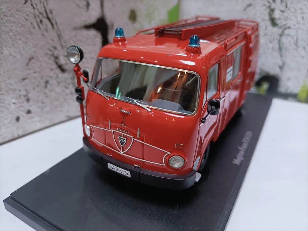 

Autocult 1:43 Magirus F24 LF8 Fire Engine Simulation Limited Edition Resin Metal Static Car Model Toy Gift