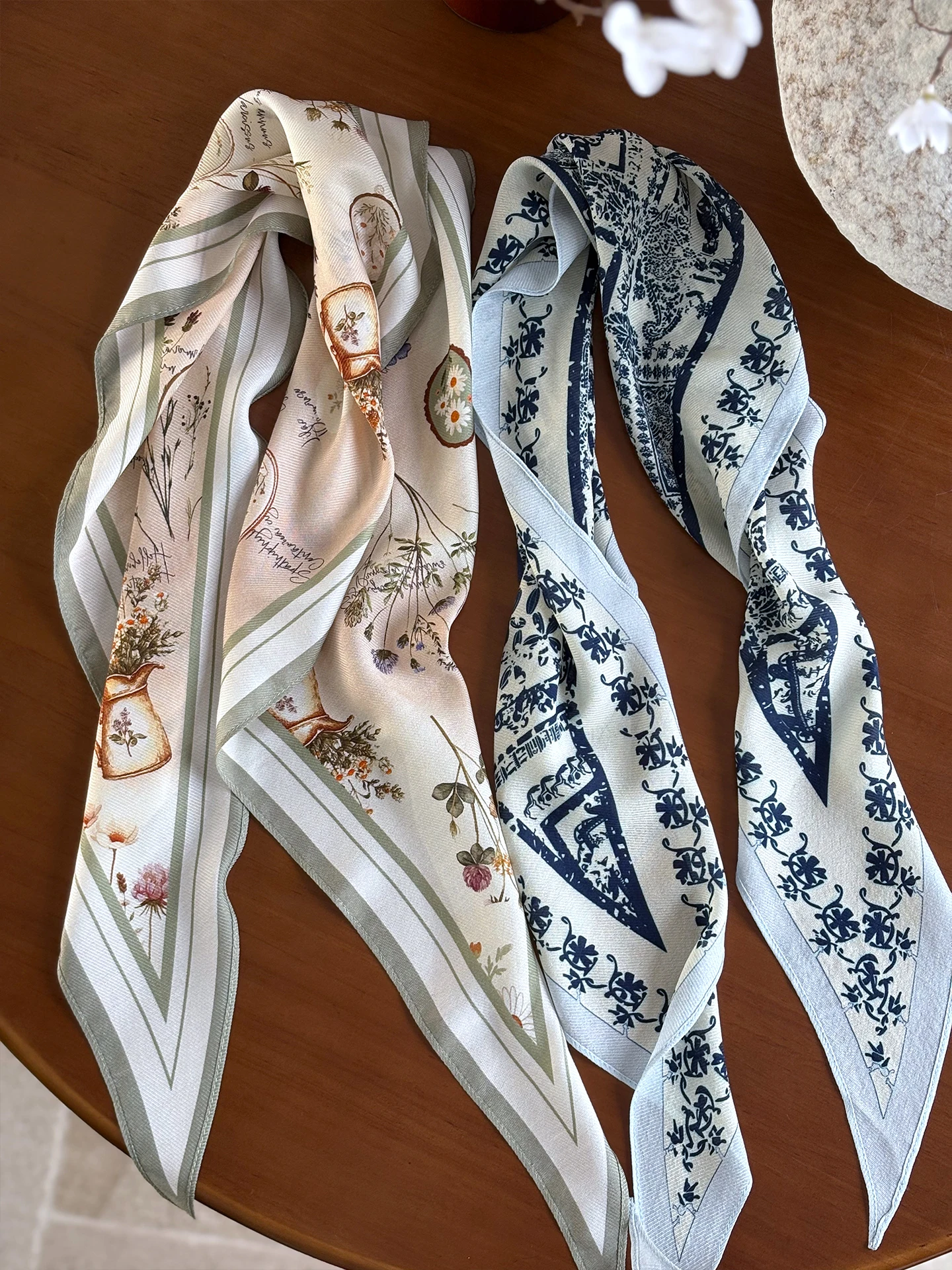 kaliiya-vintage-diamond-silk-scarf-women's-plant-floral-print-sharp-corner-shirt-suit-versatile-decorative-neck-scarf