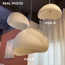 Lampe LED Suspendue Crémeuse au Design Nordique Moderne, Luminaire Décoratif d'Nik, Idéal pour un Loft, un Restaurant ou un Bar