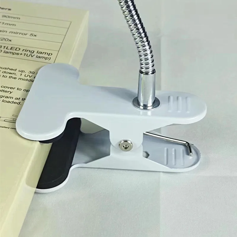 Super Large Magnifier White Light Fresnel Magnifying Lens 4X Reading and Reading Hose Desktop Clip On Magnifying Glass