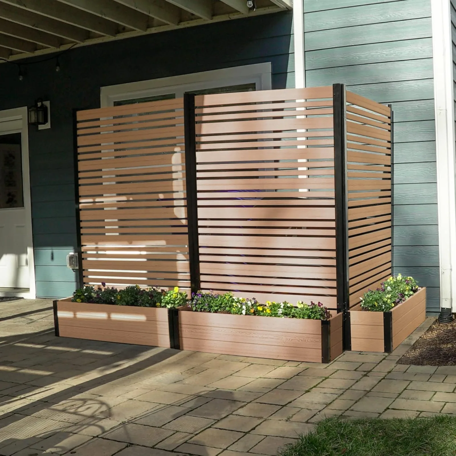 

US 72in H x 46in W x 13in L (1 Screen w/Planter) Freestanding Enclo Florence Cedar Color Patio Privacy Screen with Planter Box,
