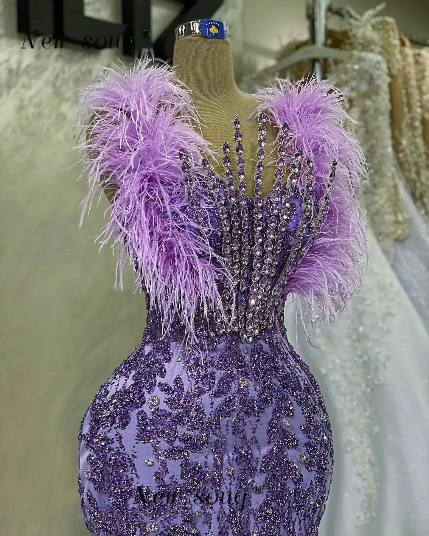 فساتين سهرة طويلة حورية البحر بكريستال أرجواني بدون أكمام لامعة مطرزة بالترتر فساتين رسمية لحفلات الزفاف 2023